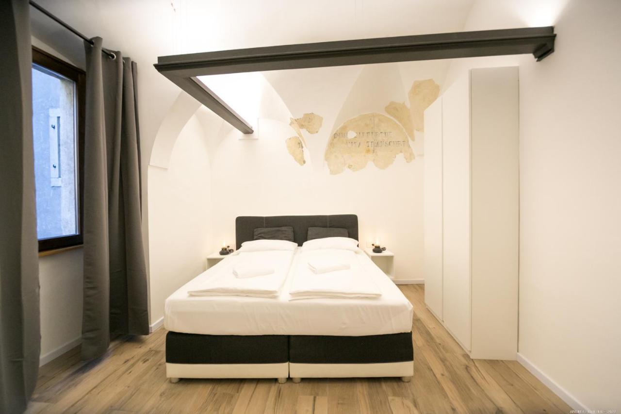Luxury Muse 1 & 2 Apartment *